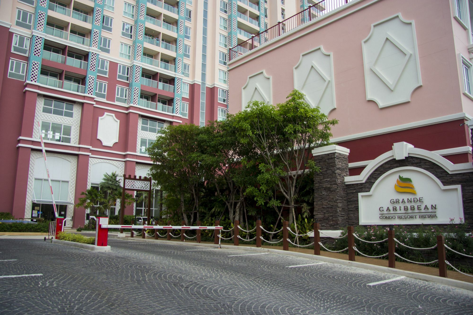 Grande Caribbean Family Apartment باتايا المظهر الخارجي الصورة